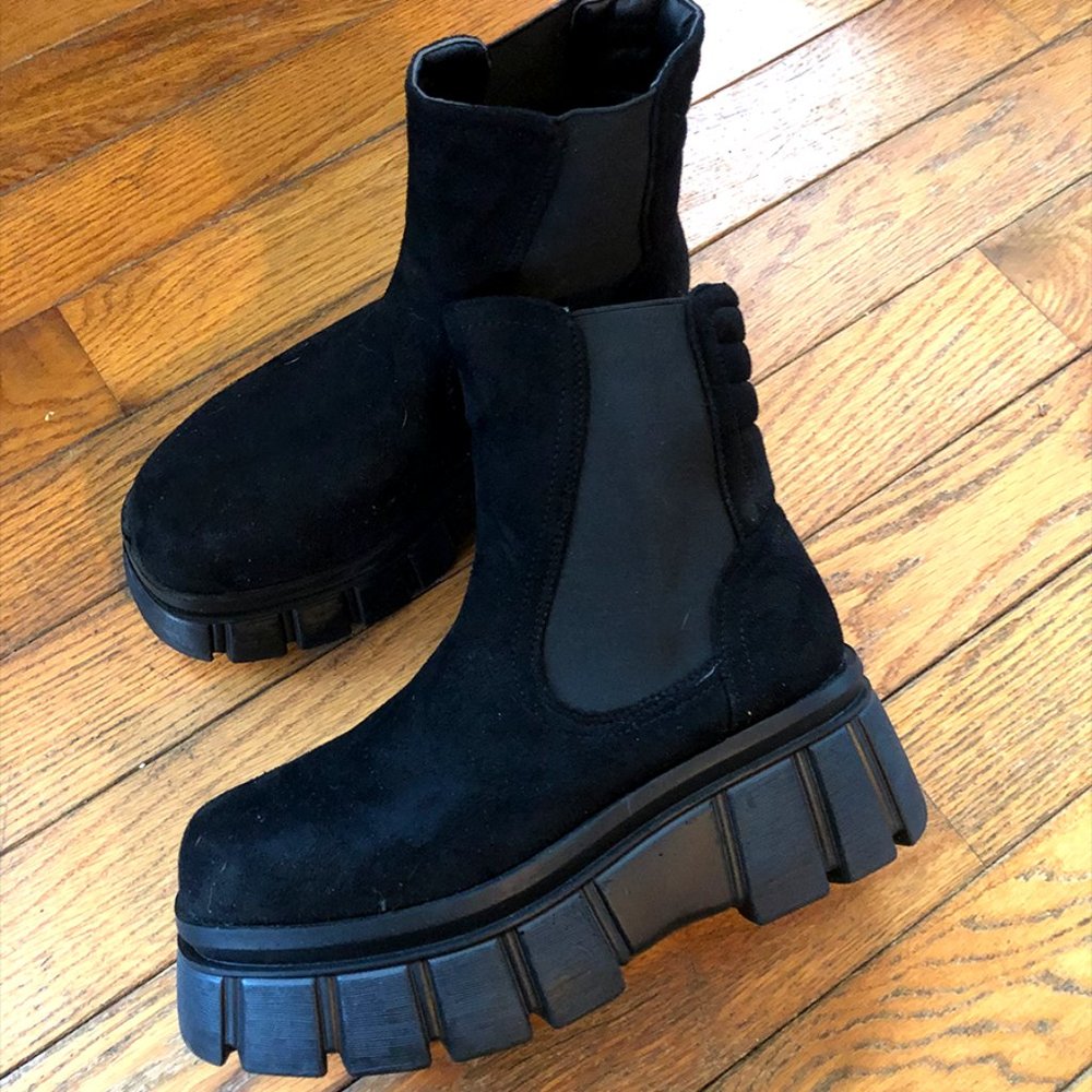 Vegan Platform Chelsea Boots